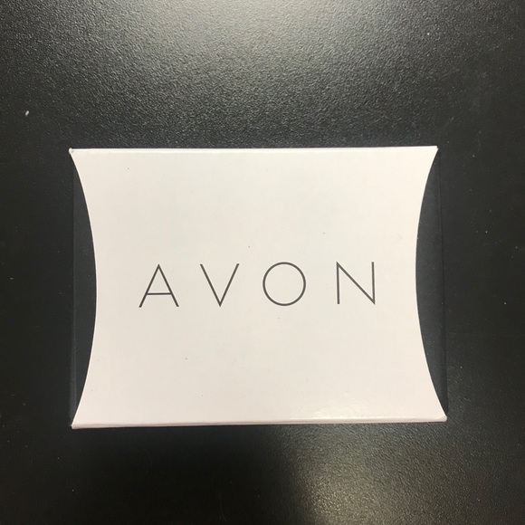 NWT AVON TWO TIER CHANDELIER EARRINGS - Picture 5 of 7